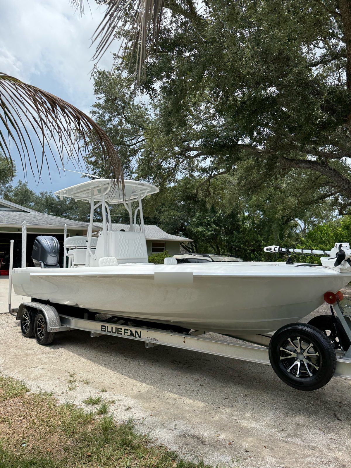 Contender center console polished and waxed on its trailer
